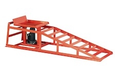 nájezdová rampa s hydraulickým zvedákem Q-TECH (max. nosnost: 1,5 t, auto / ATV / UTV)